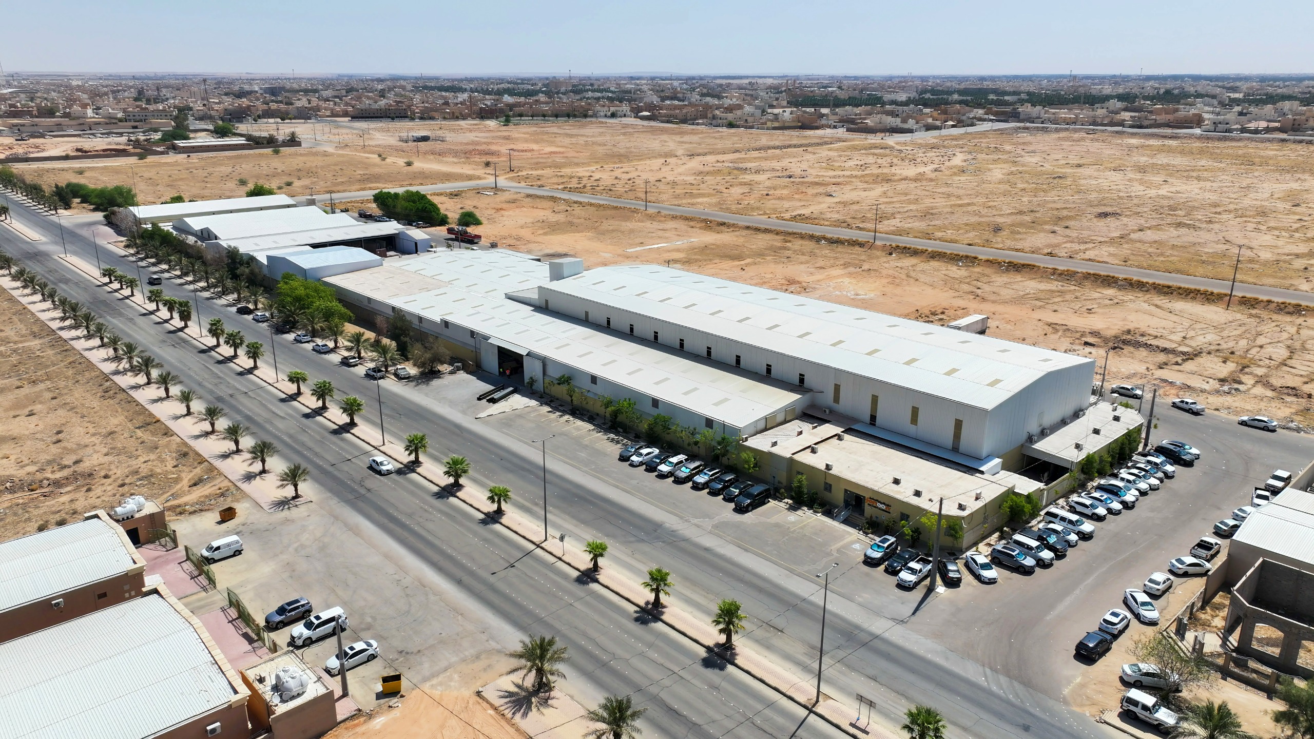 أكبر مصنع جي آر سي في العالم